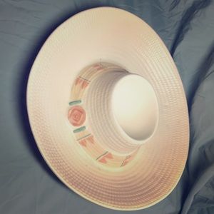 Sombrero chip and dip